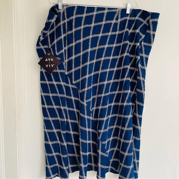 AVA & VIV NWOT Blue Plaid Midi Skirt Size 4X - Picture 5 of 8
